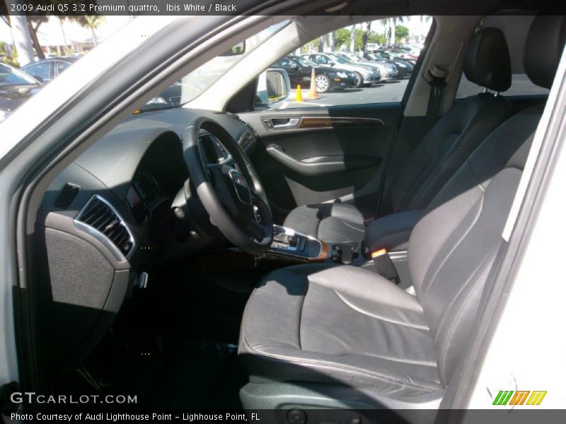 Ibis White / Black 2009 Audi Q5 3.2 Premium quattro