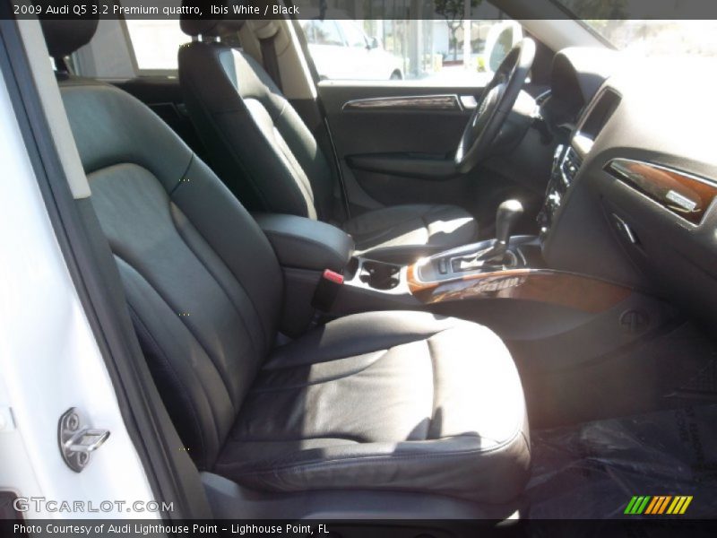 Ibis White / Black 2009 Audi Q5 3.2 Premium quattro