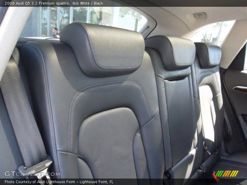 Ibis White / Black 2009 Audi Q5 3.2 Premium quattro