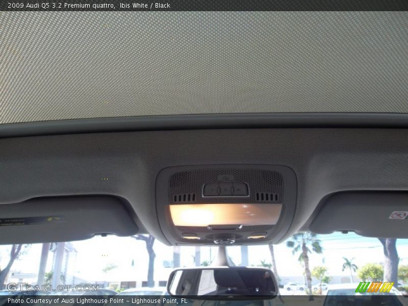 Ibis White / Black 2009 Audi Q5 3.2 Premium quattro