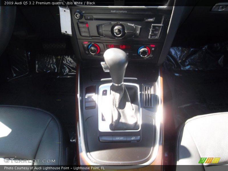 Ibis White / Black 2009 Audi Q5 3.2 Premium quattro