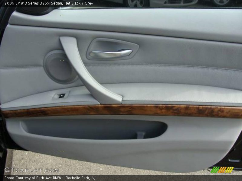 Jet Black / Grey 2006 BMW 3 Series 325xi Sedan