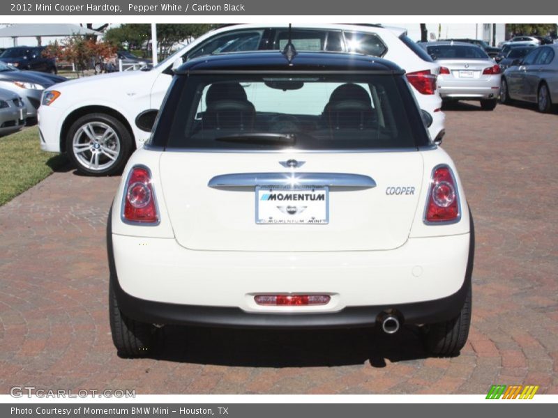 Pepper White / Carbon Black 2012 Mini Cooper Hardtop