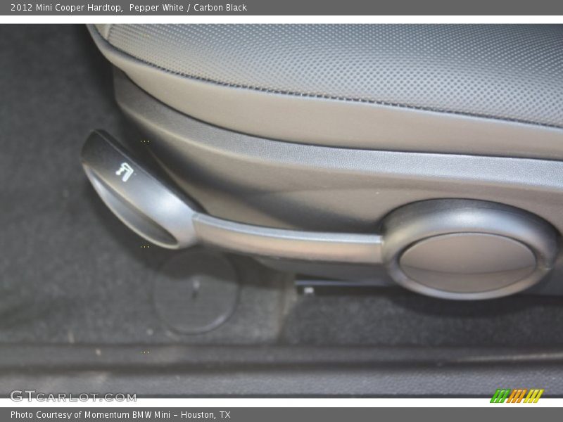Pepper White / Carbon Black 2012 Mini Cooper Hardtop