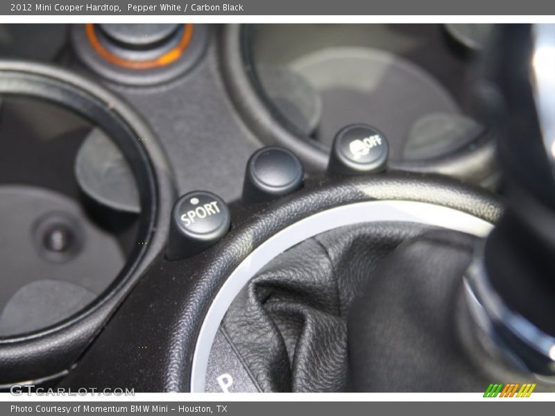 Pepper White / Carbon Black 2012 Mini Cooper Hardtop