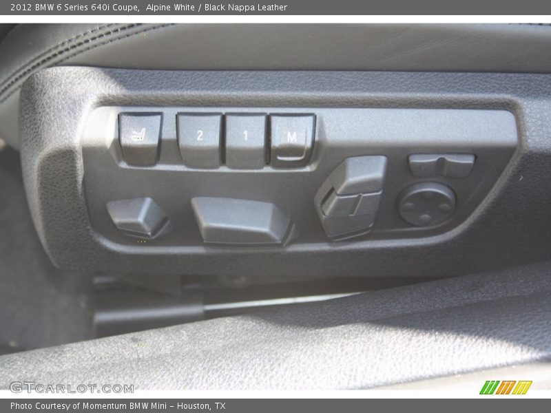 Controls of 2012 6 Series 640i Coupe