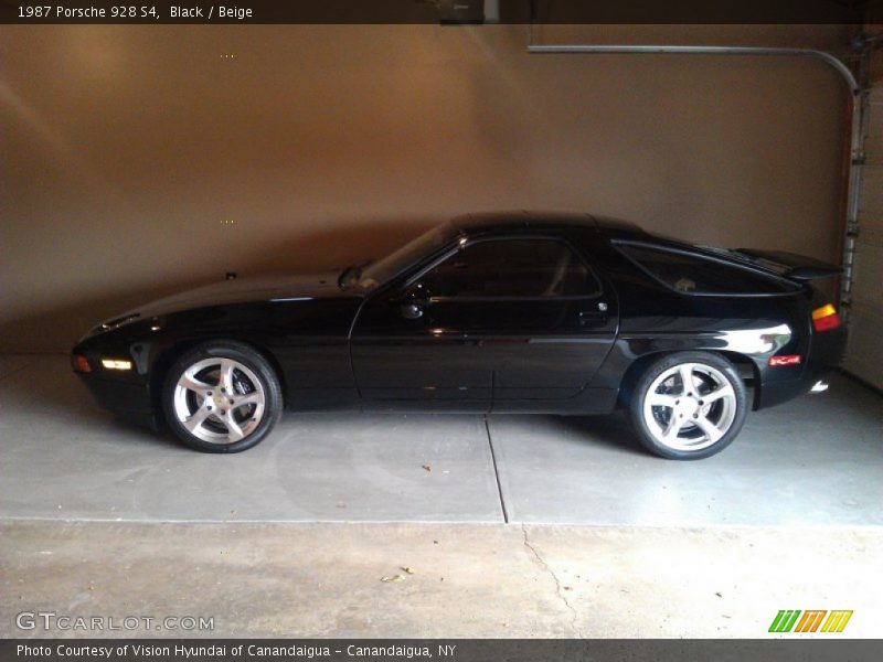 Black / Beige 1987 Porsche 928 S4