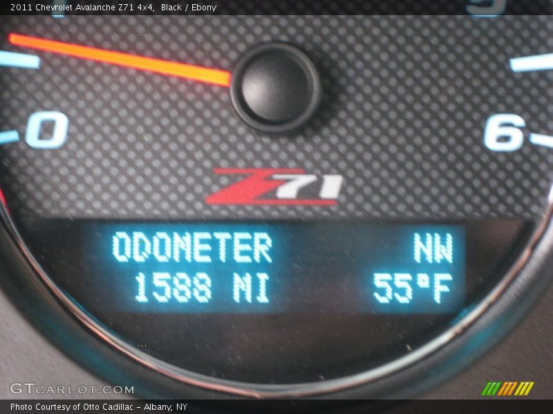 Black / Ebony 2011 Chevrolet Avalanche Z71 4x4