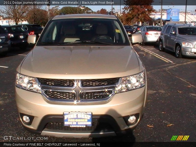 White Gold Metallic / Black/Light Frost Beige 2011 Dodge Journey Mainstreet