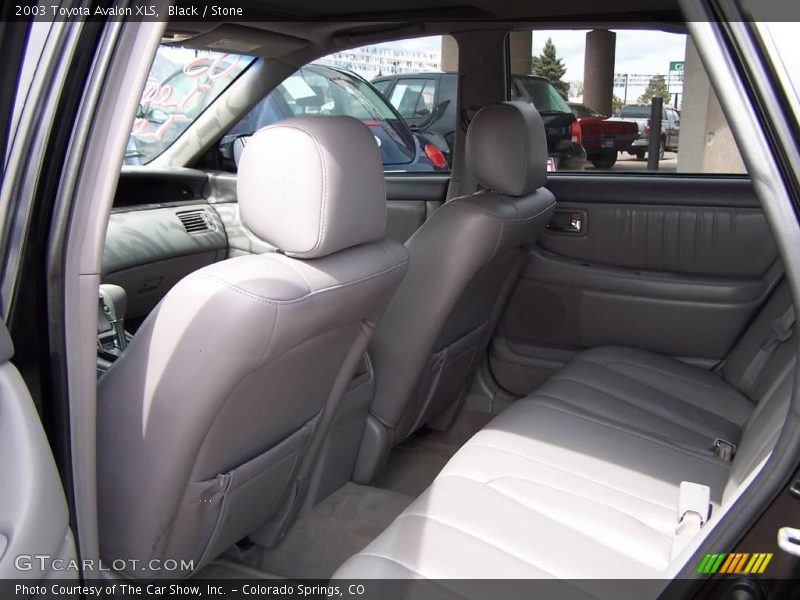 Black / Stone 2003 Toyota Avalon XLS