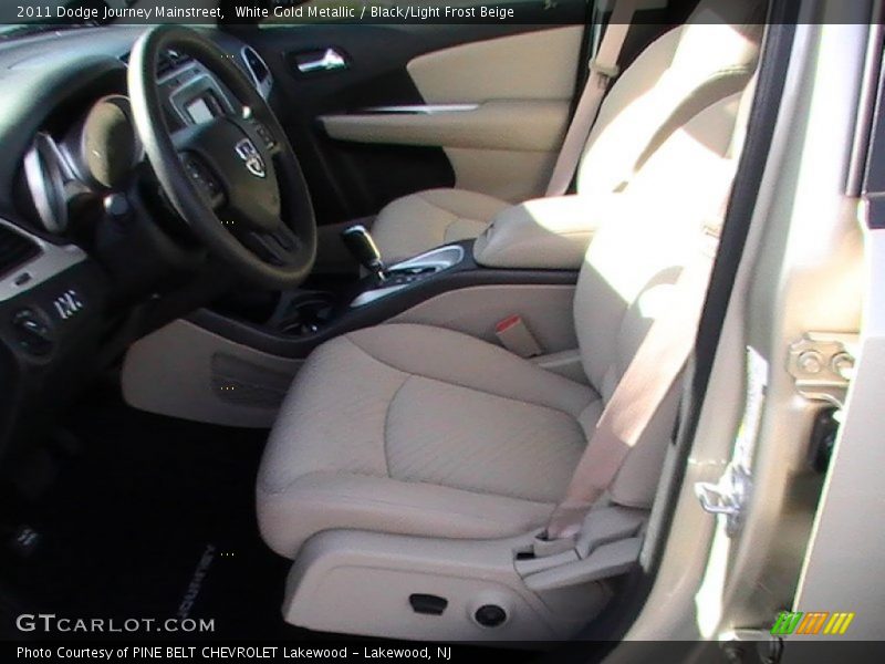 White Gold Metallic / Black/Light Frost Beige 2011 Dodge Journey Mainstreet