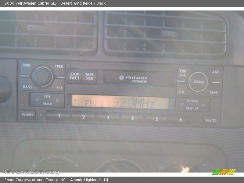 Desert Wind Beige / Black 2000 Volkswagen Cabrio GLS