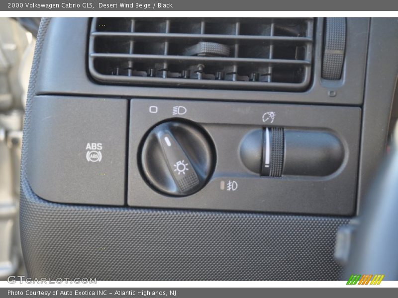 Desert Wind Beige / Black 2000 Volkswagen Cabrio GLS