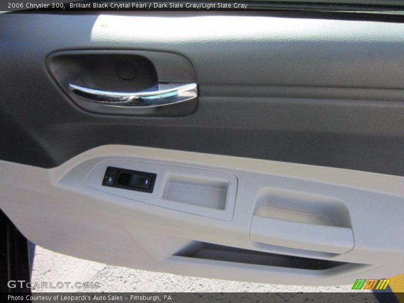 Brilliant Black Crystal Pearl / Dark Slate Gray/Light Slate Gray 2006 Chrysler 300