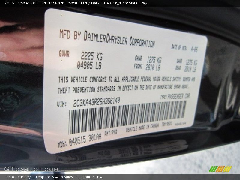 Brilliant Black Crystal Pearl / Dark Slate Gray/Light Slate Gray 2006 Chrysler 300