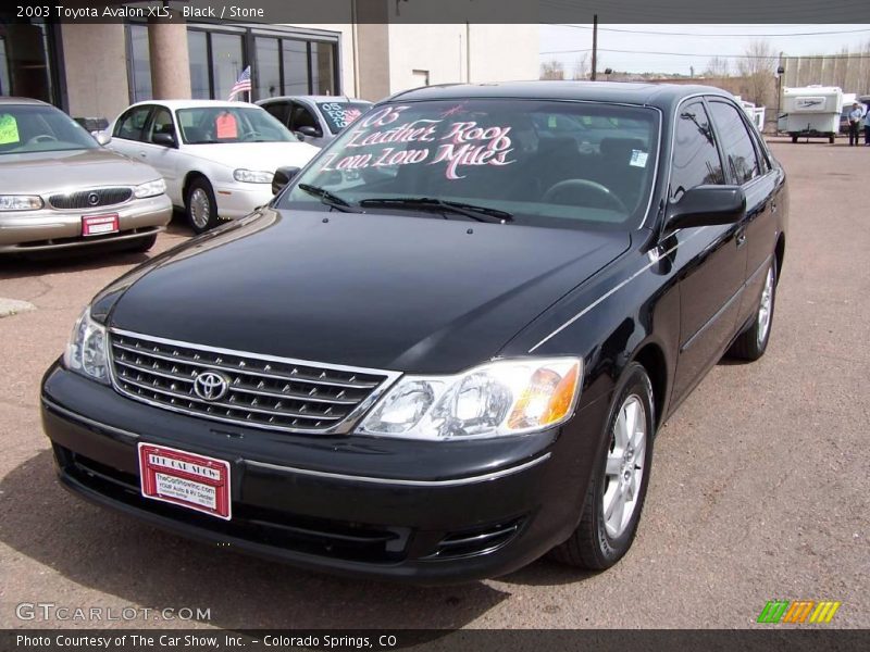 Black / Stone 2003 Toyota Avalon XLS