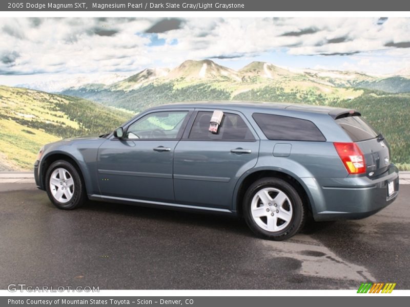 Magnesium Pearl / Dark Slate Gray/Light Graystone 2005 Dodge Magnum SXT