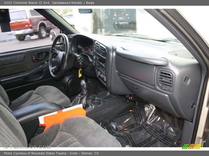 Sandalwood Metallic / Beige 2002 Chevrolet Blazer LS 4x4
