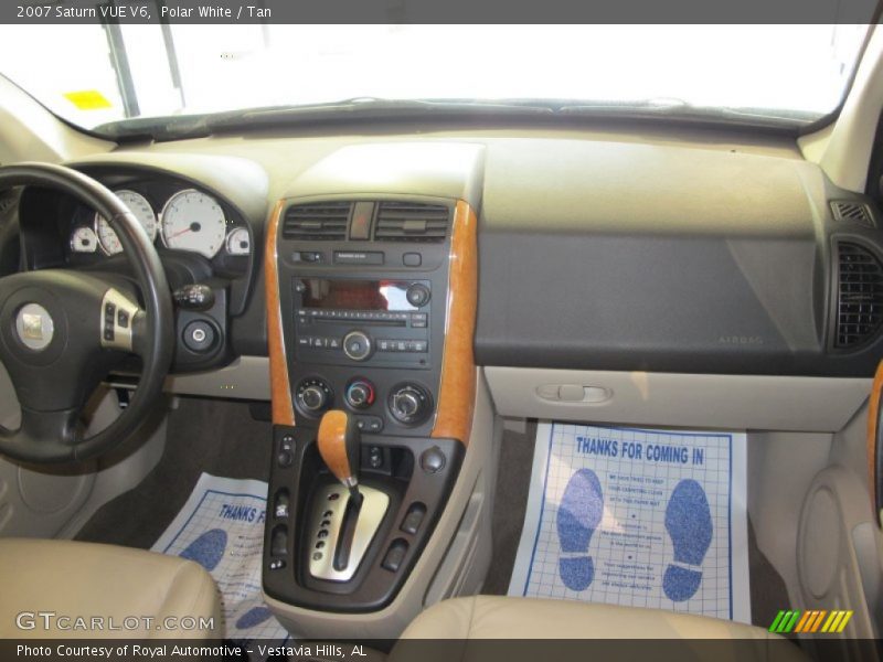 Polar White / Tan 2007 Saturn VUE V6