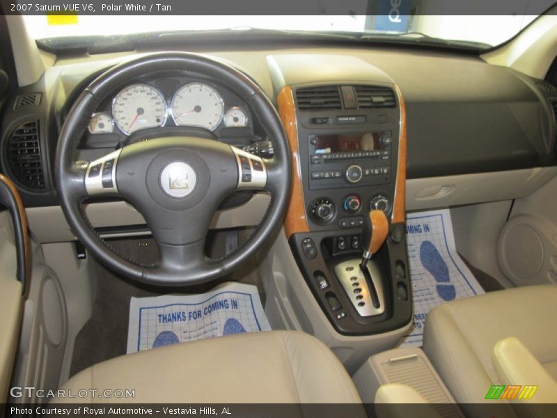 Polar White / Tan 2007 Saturn VUE V6