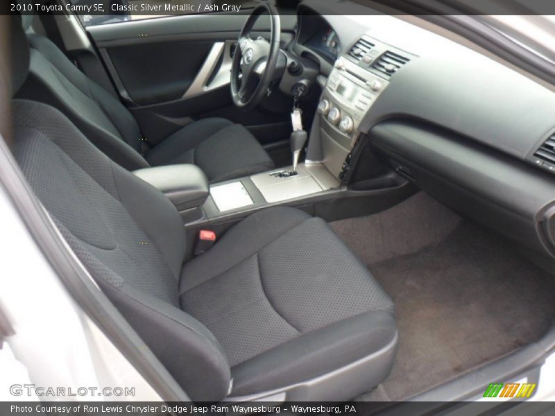 Classic Silver Metallic / Ash Gray 2010 Toyota Camry SE