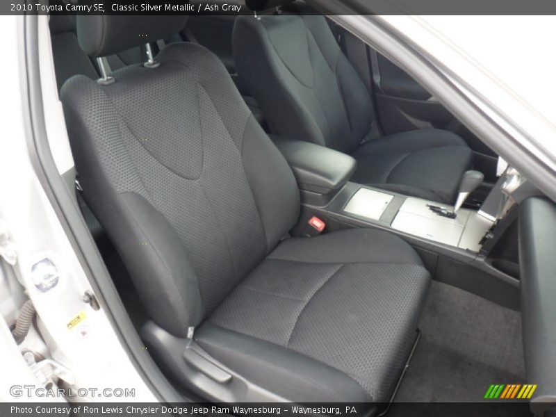 Classic Silver Metallic / Ash Gray 2010 Toyota Camry SE