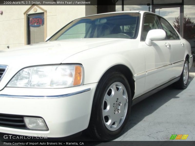 Premium White Pearl / Parchment 2000 Acura RL 3.5 Sedan