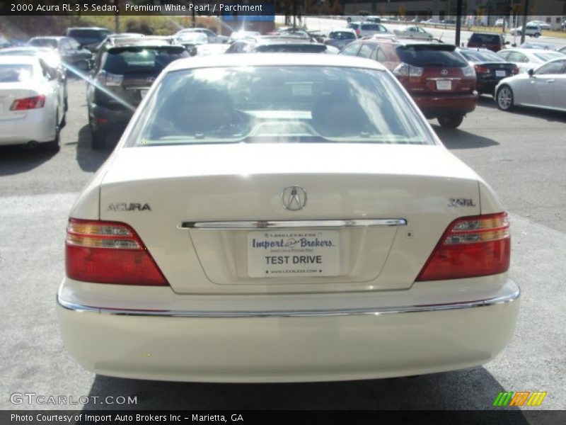 Premium White Pearl / Parchment 2000 Acura RL 3.5 Sedan