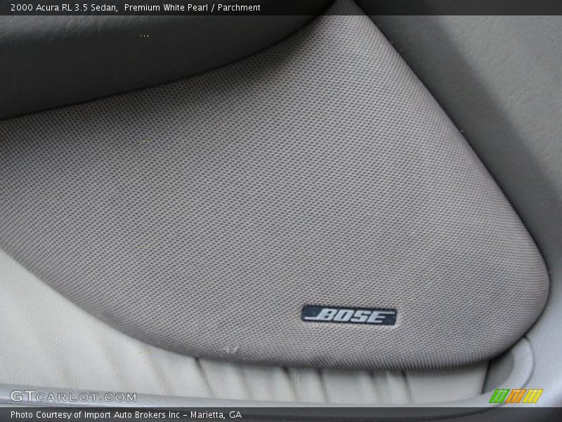 Audio System of 2000 RL 3.5 Sedan