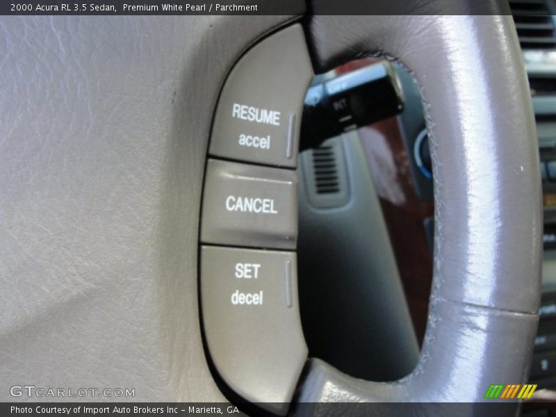 Controls of 2000 RL 3.5 Sedan