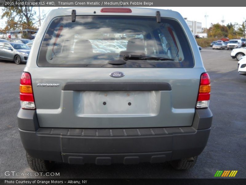 Titanium Green Metallic / Medium/Dark Pebble Beige 2005 Ford Escape XLS 4WD