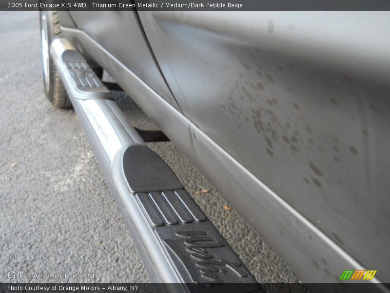 Titanium Green Metallic / Medium/Dark Pebble Beige 2005 Ford Escape XLS 4WD