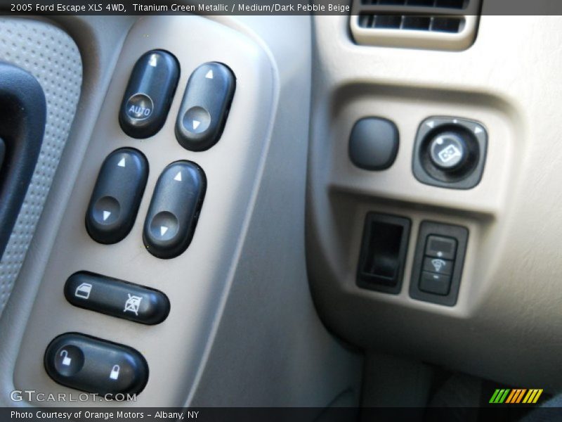 Titanium Green Metallic / Medium/Dark Pebble Beige 2005 Ford Escape XLS 4WD