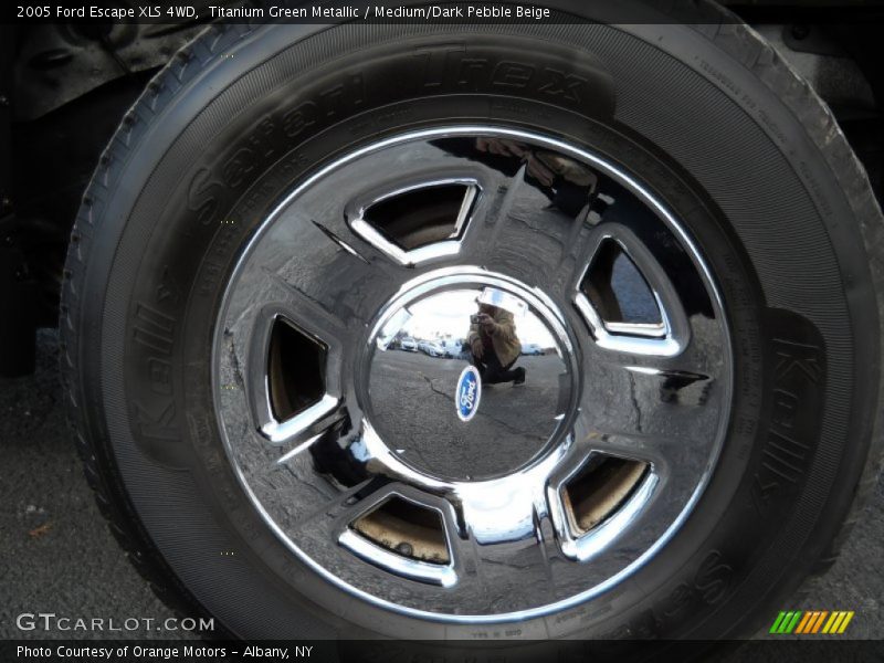 Titanium Green Metallic / Medium/Dark Pebble Beige 2005 Ford Escape XLS 4WD