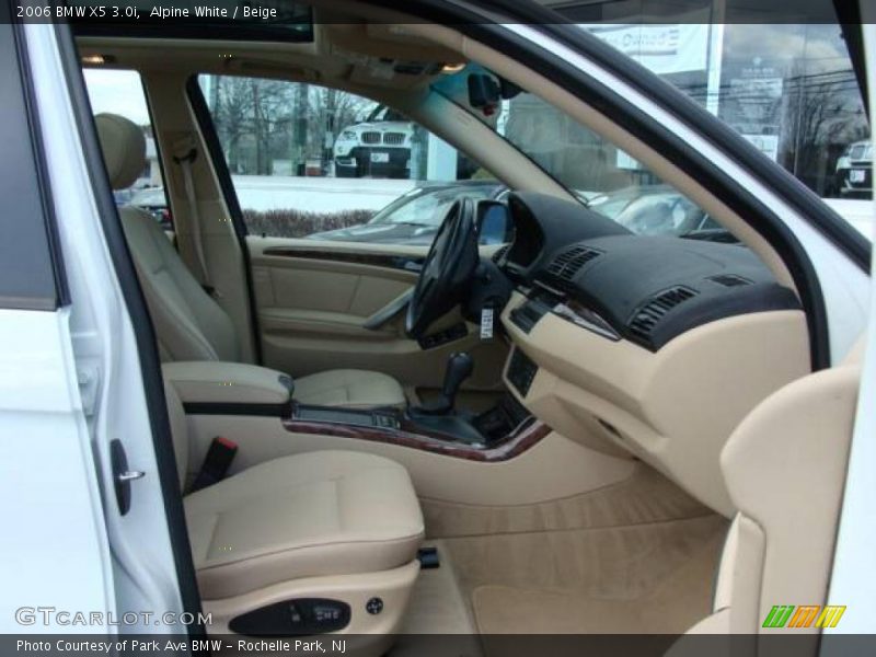 Alpine White / Beige 2006 BMW X5 3.0i