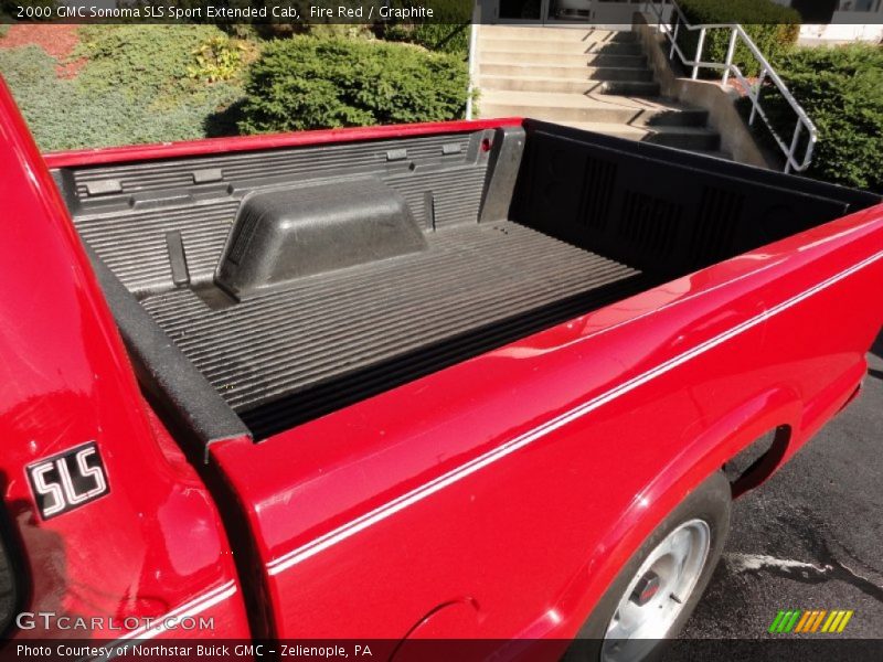 Fire Red / Graphite 2000 GMC Sonoma SLS Sport Extended Cab