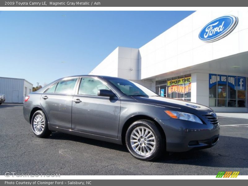 Magnetic Gray Metallic / Ash 2009 Toyota Camry LE