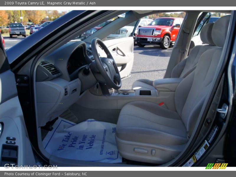 Magnetic Gray Metallic / Ash 2009 Toyota Camry LE