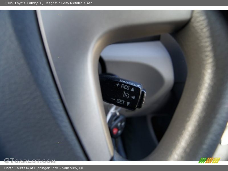 Magnetic Gray Metallic / Ash 2009 Toyota Camry LE
