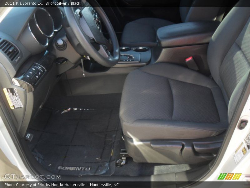 Bright Silver / Black 2011 Kia Sorento LX