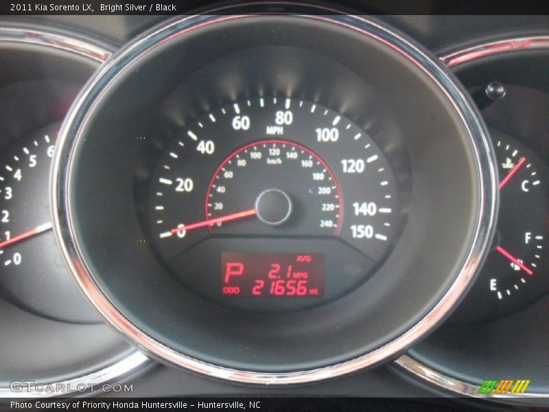 Bright Silver / Black 2011 Kia Sorento LX
