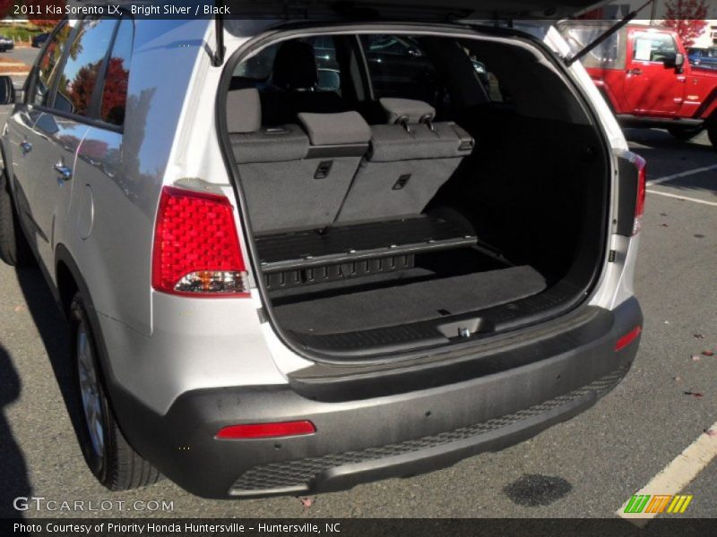 Bright Silver / Black 2011 Kia Sorento LX