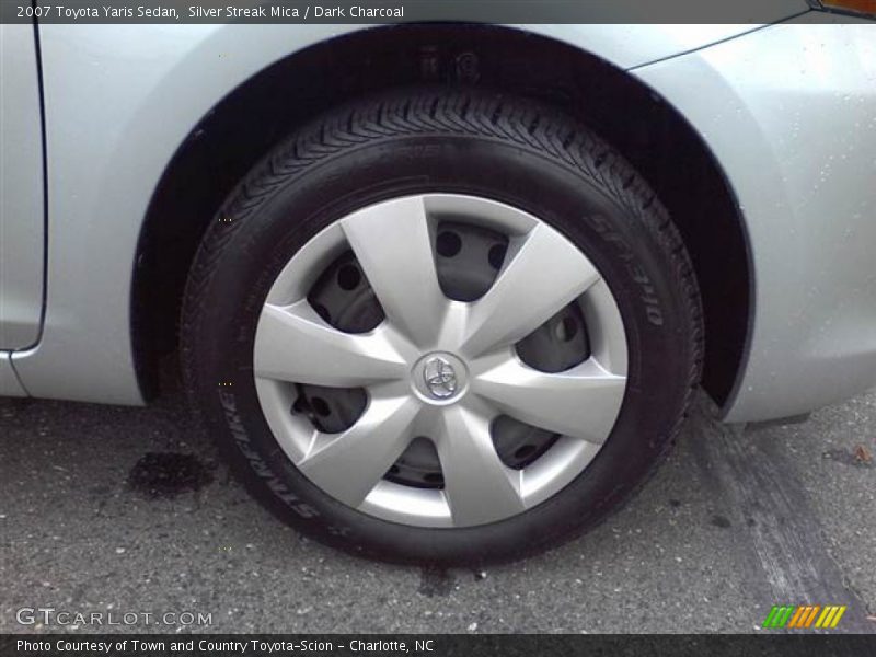 Silver Streak Mica / Dark Charcoal 2007 Toyota Yaris Sedan