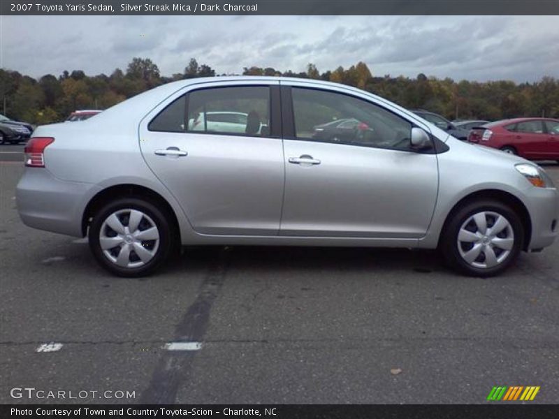 Silver Streak Mica / Dark Charcoal 2007 Toyota Yaris Sedan