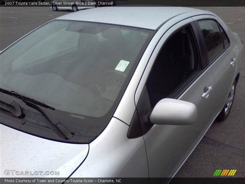 Silver Streak Mica / Dark Charcoal 2007 Toyota Yaris Sedan