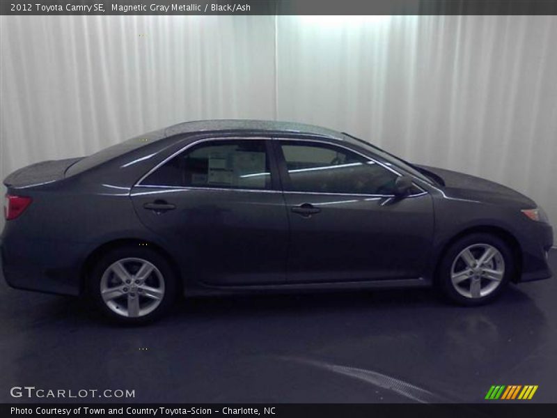 Magnetic Gray Metallic / Black/Ash 2012 Toyota Camry SE