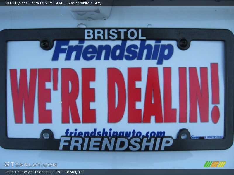 Glacier White / Gray 2012 Hyundai Santa Fe SE V6 AWD