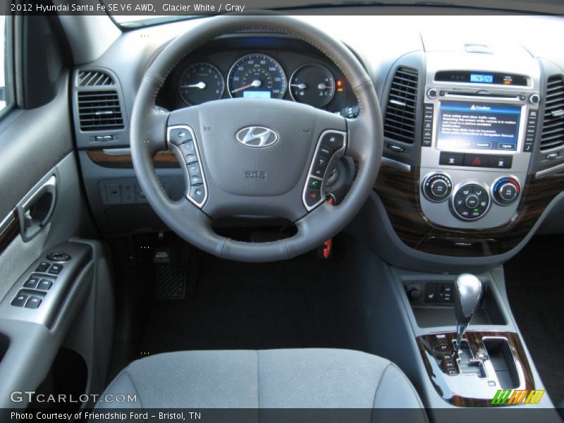 Dashboard of 2012 Santa Fe SE V6 AWD
