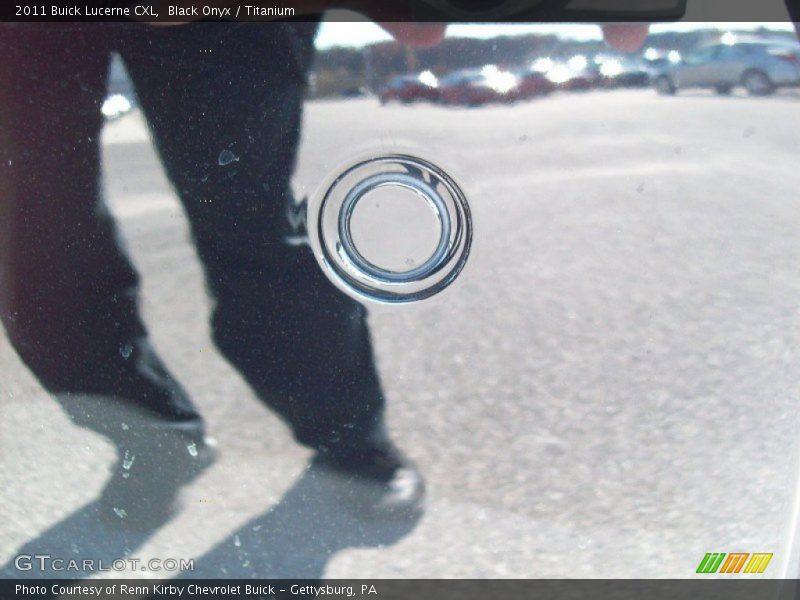 Black Onyx / Titanium 2011 Buick Lucerne CXL