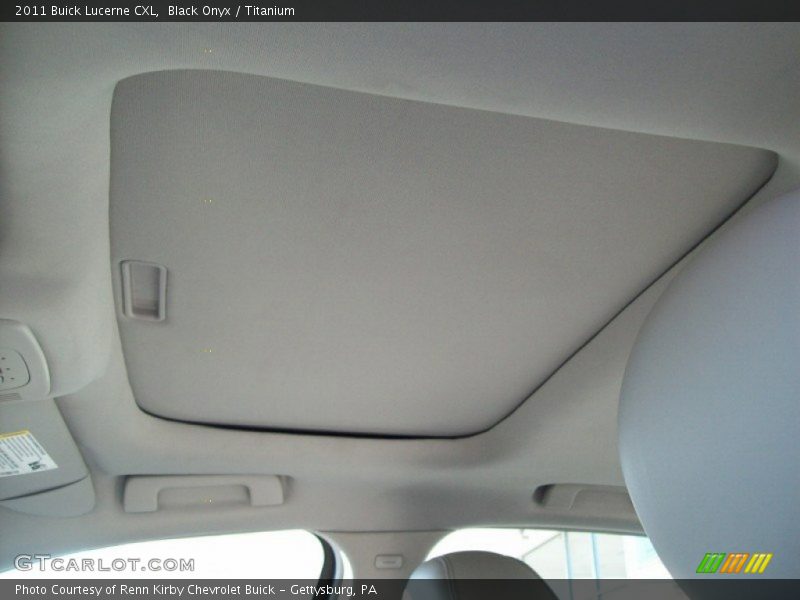 Black Onyx / Titanium 2011 Buick Lucerne CXL